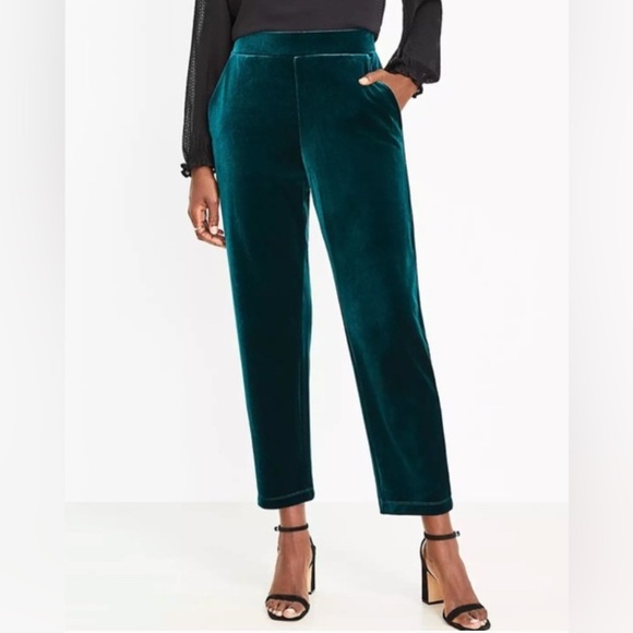 LOFT Women's Velvet Tapered Pull On Pants Size M Emerald Green Pockets Holiday - Picture 1 of 10